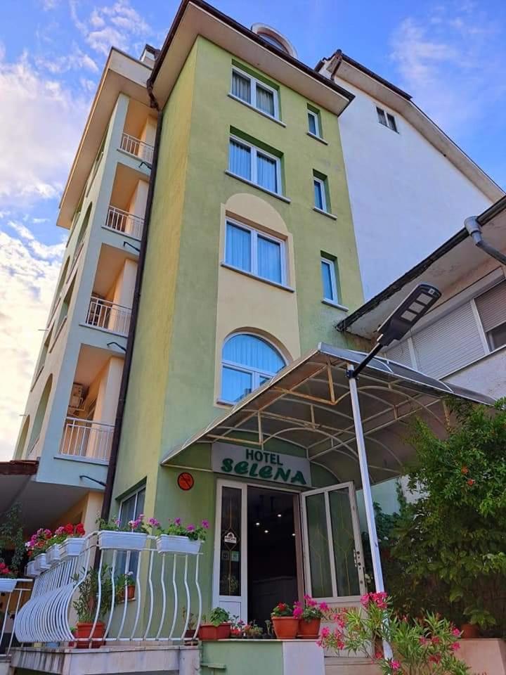 נסבר Family Hotel Selena מראה חיצוני תמונה