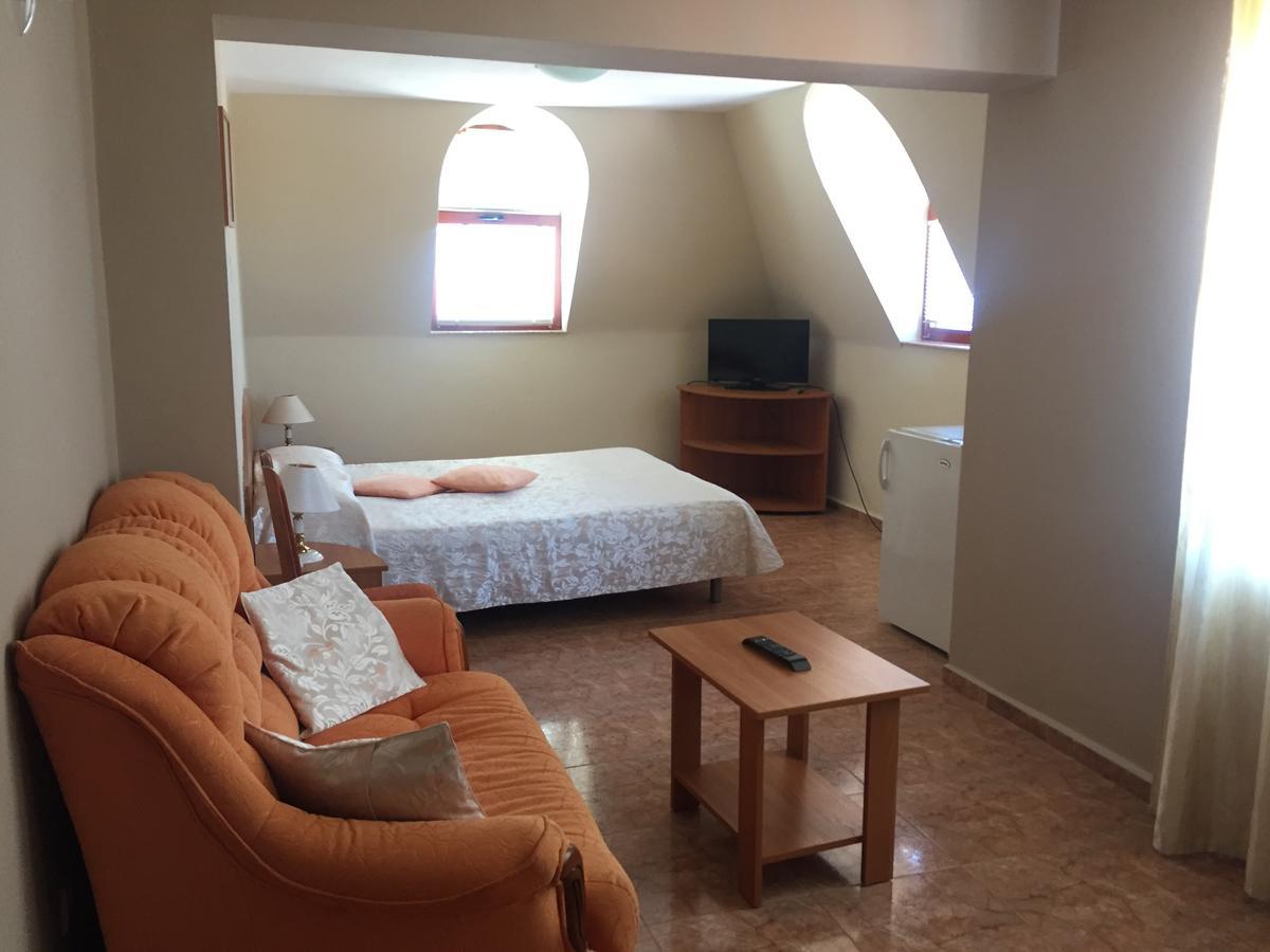 נסבר Family Hotel Selena מראה חיצוני תמונה