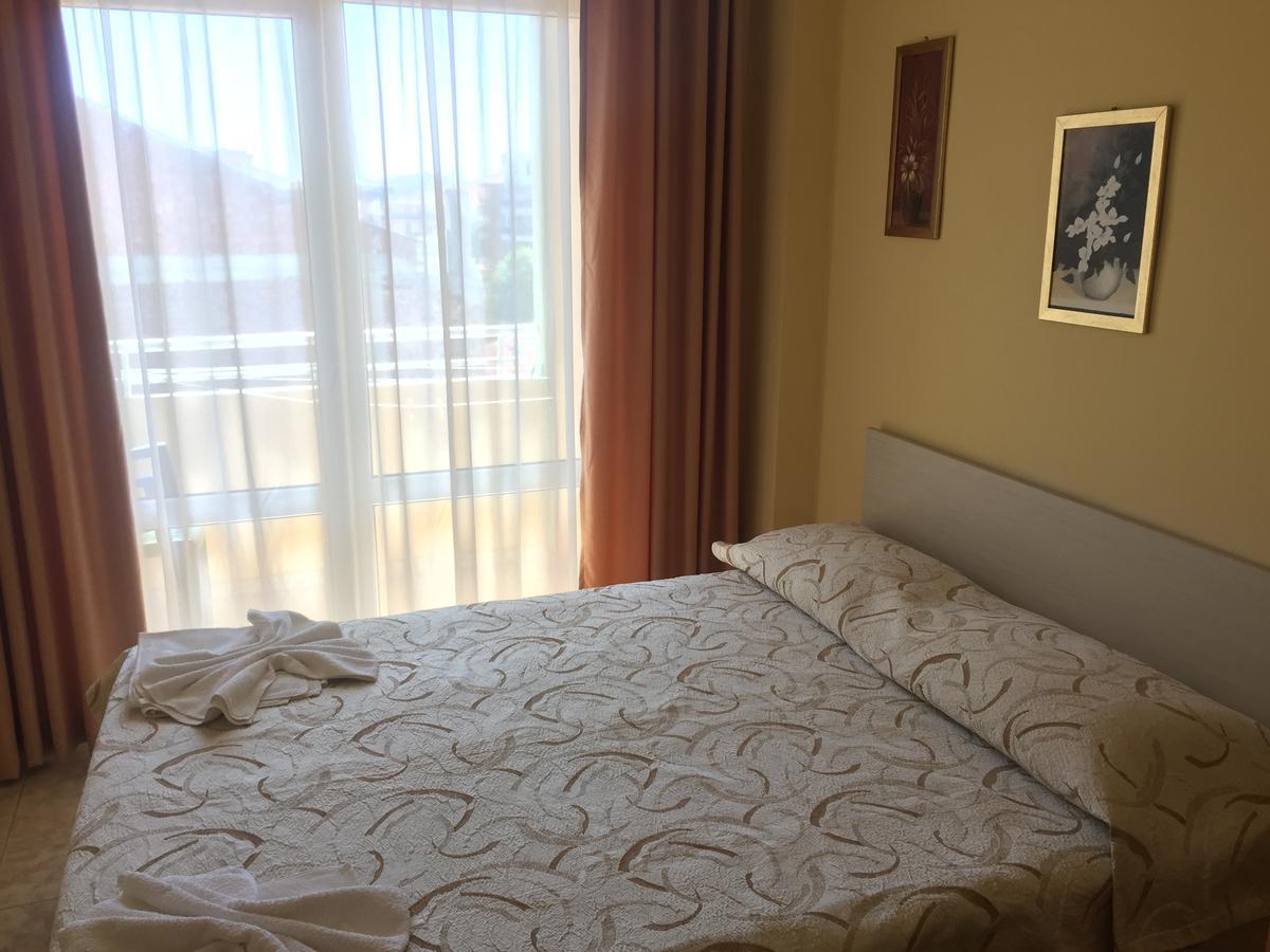 נסבר Family Hotel Selena מראה חיצוני תמונה